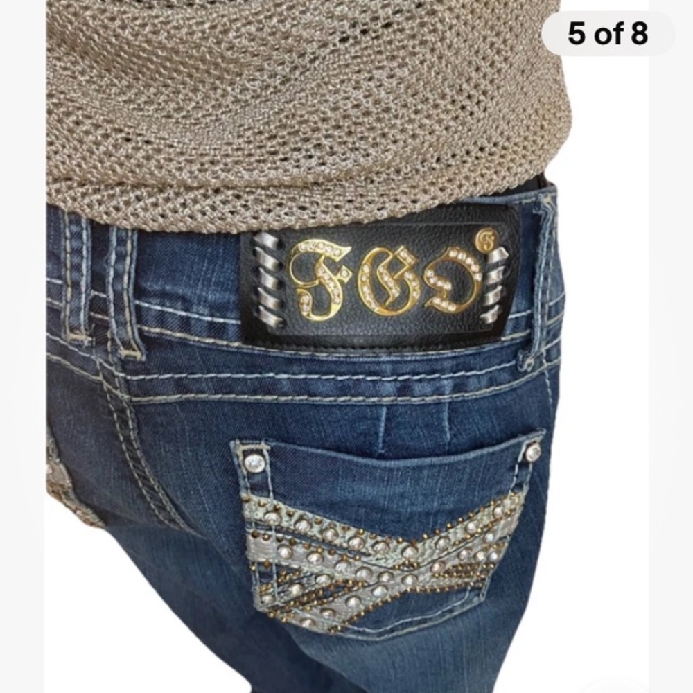 Rhinestone and Denim Embellished boot cut blue jeans. size M